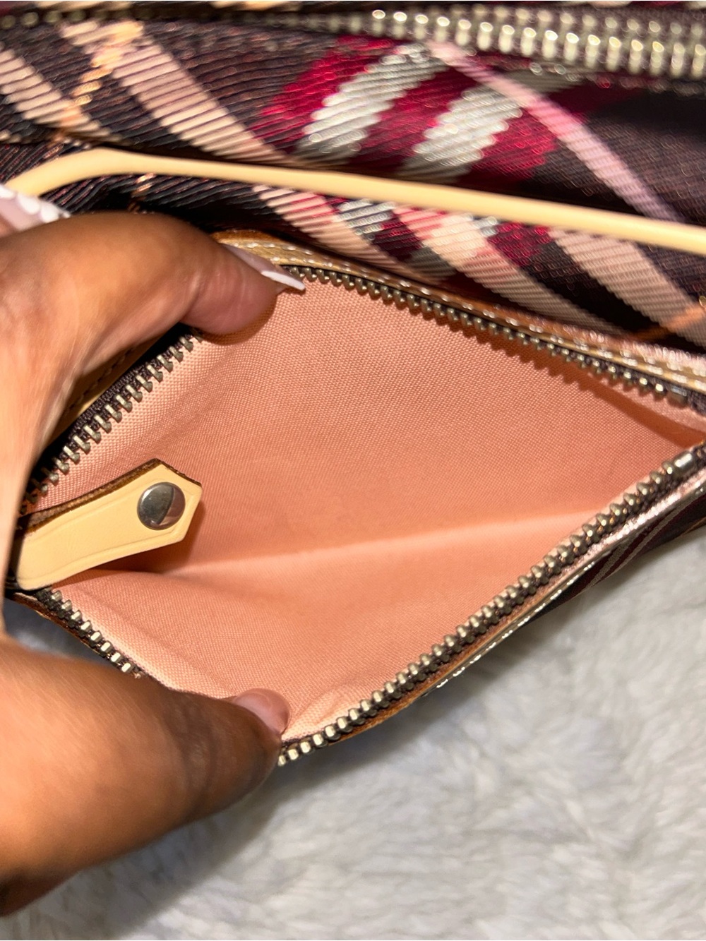 Burberry Plaid Crossbody Bag- BEAUTIFUL CONDITION - Picture 7 of 16